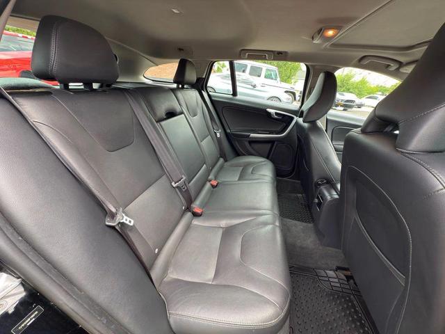 Photo of 2015 Black Volvo V60