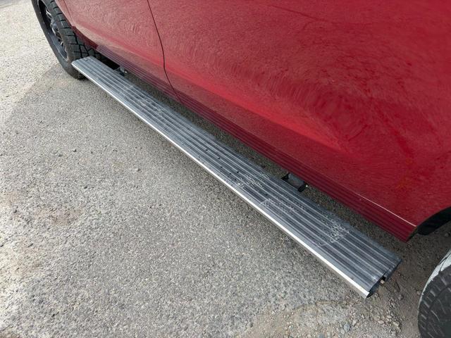 Photo of 2018 Ruby Red Metallic Tinted Clearcoat Ford Expedition Max