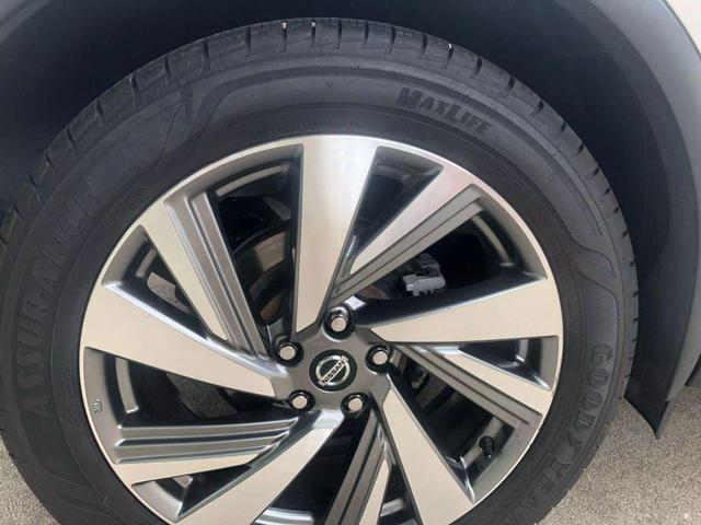 Photo of 2020 Pearl White Tricoat Nissan Murano