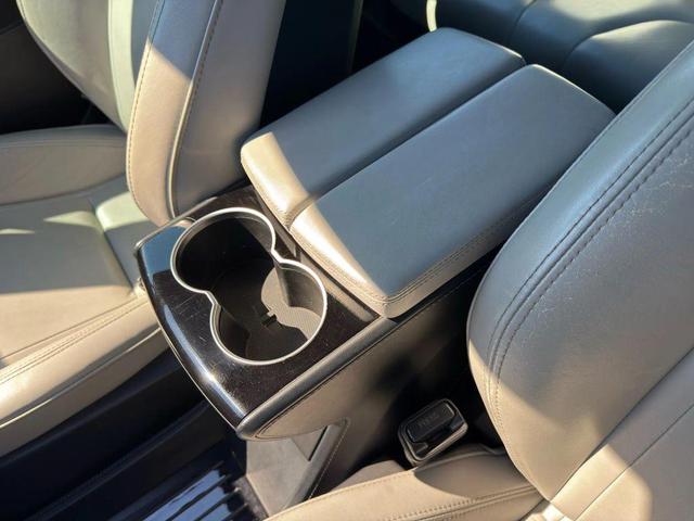 Photo of 2016 White Tesla Model S