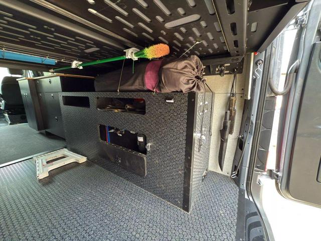 Photo of 2021 Gray Mercedes-Benz Sprinter 2500