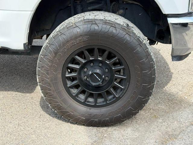 Photo of 2022 Oxford White Ford F-350