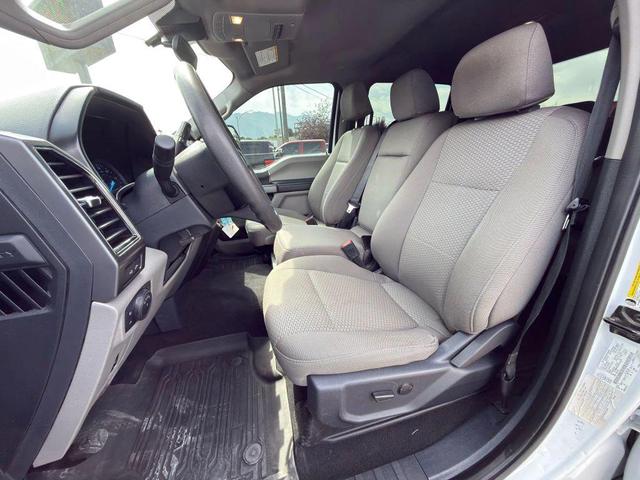 Photo of 2022 Oxford White Ford F-350