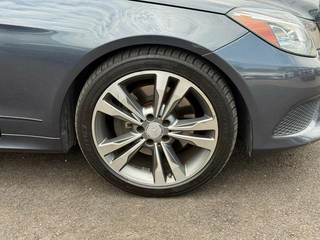Photo of 2016 Gray Mercedes-Benz E-Class