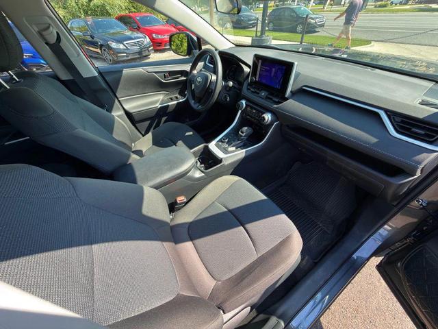 Photo of 2023 Magnetic Gray Metallic Toyota RAV4 Hybrid
