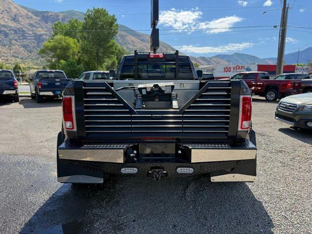 Photo of 2015 Gray RAM 3500