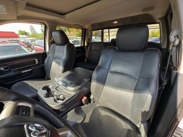 Photo of 2015 Gray RAM 3500