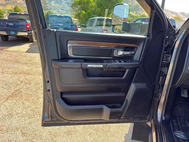 Photo of 2015 Gray RAM 3500