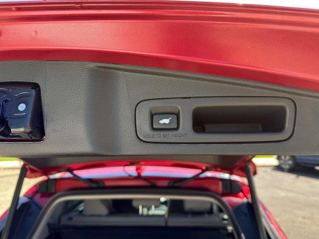 Photo of 2022 Radiant Red Metallic Honda CR-V Hybrid