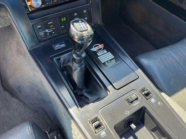 Photo of 1987 Red Chevrolet Corvette