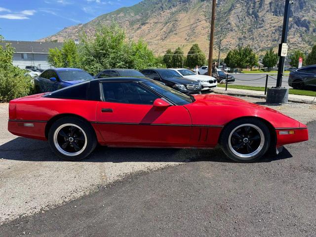 Photo of 1987 Red Chevrolet Corvette