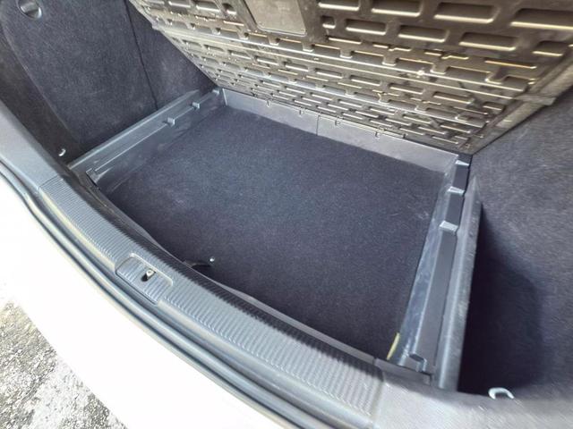 Photo of 2013 Reflex Silver Metallic Volkswagen Jetta SportWagen