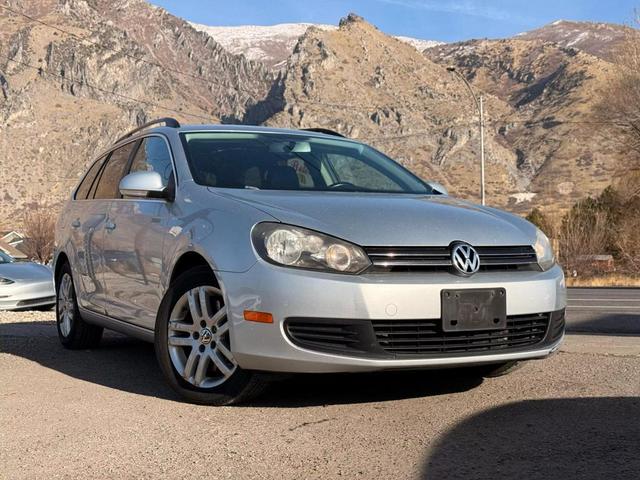 Photo of 2013 Reflex Silver Metallic Volkswagen Jetta SportWagen
