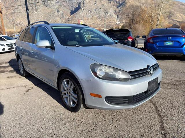 Photo of 2013 Reflex Silver Metallic Volkswagen Jetta SportWagen