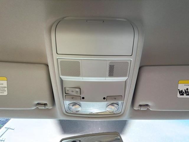 Photo of 2013 Reflex Silver Metallic Volkswagen Jetta SportWagen
