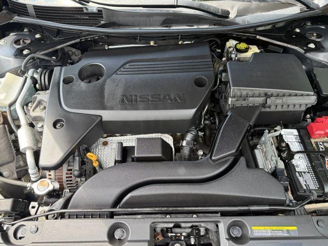 Photo of 2016 Gun Metallic Nissan Altima