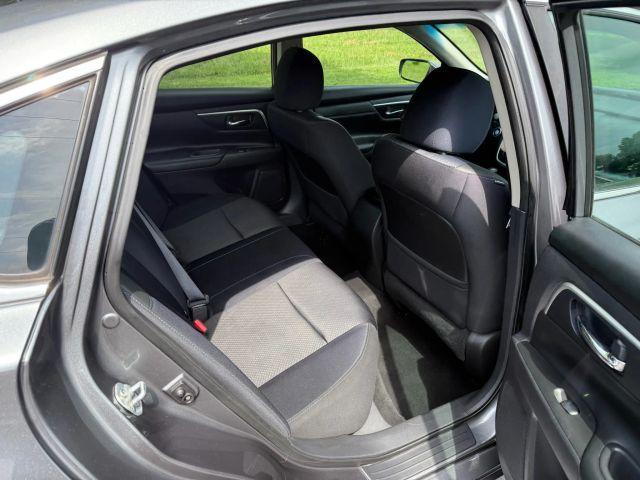 Photo of 2016 Gun Metallic Nissan Altima