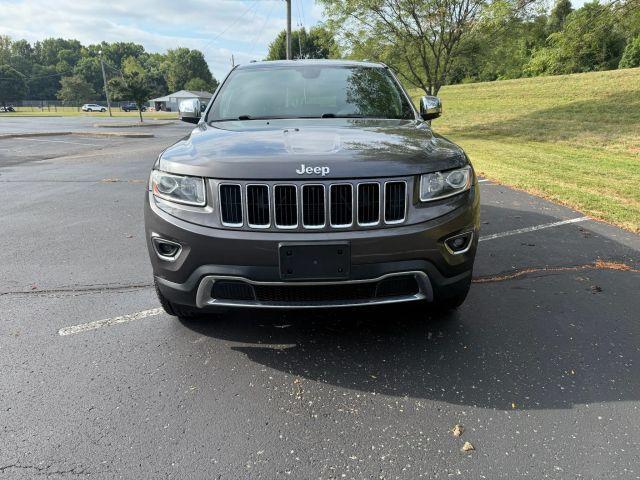 Photo of 2016 Gray Jeep Grand Cherokee