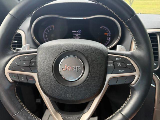 Photo of 2016 Gray Jeep Grand Cherokee