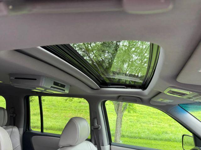 Photo of 2012 Black Honda Pilot