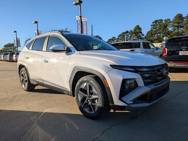 Photo of 2025 Serenity White Pearl Hyundai TUCSON