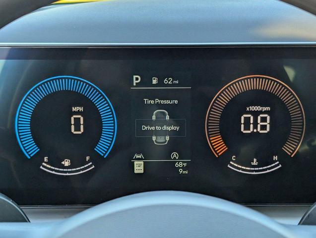 Photo of 2025 Serenity White Pearl Hyundai TUCSON