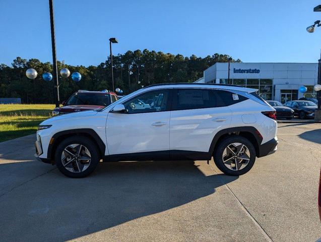 Photo of 2025 Serenity White Pearl Hyundai TUCSON