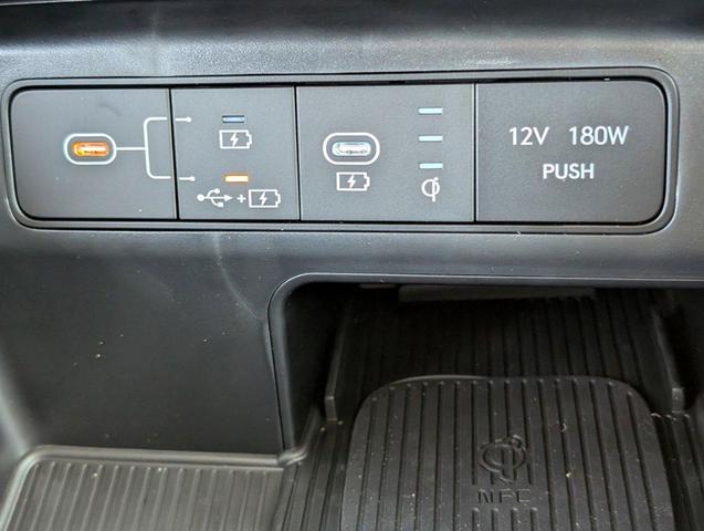 Photo of 2025 Serenity White Pearl Hyundai TUCSON