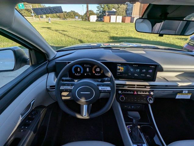 Photo of 2025 Serenity White Pearl Hyundai TUCSON