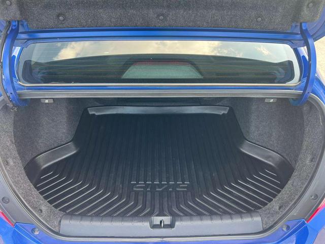 Photo of 2016 Blue Honda Civic