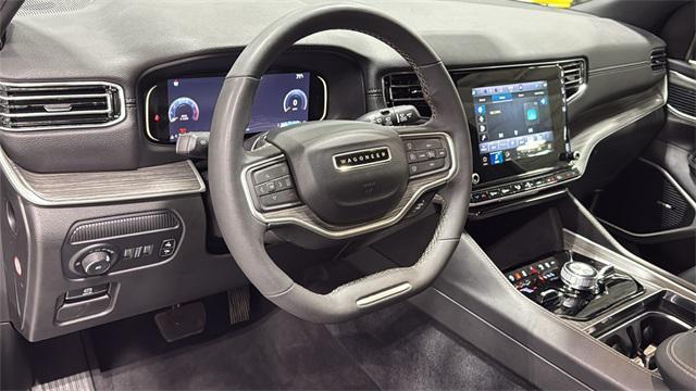 Photo of 2024 Bright White Clearcoat Jeep Wagoneer