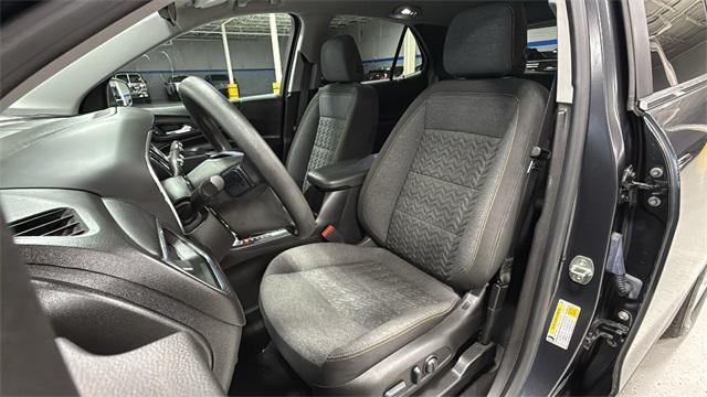 Photo of 2022 Iron Gray Metallic Chevrolet Equinox