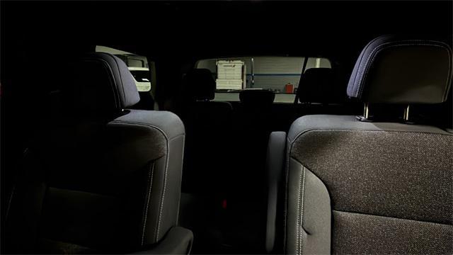 Photo of 2024 Mosaic Black Metallic Chevrolet Traverse