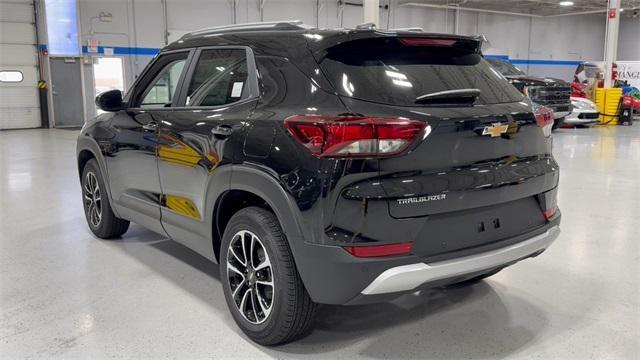 Photo of 2026 Mosaic Black Metallic Chevrolet Trailblazer