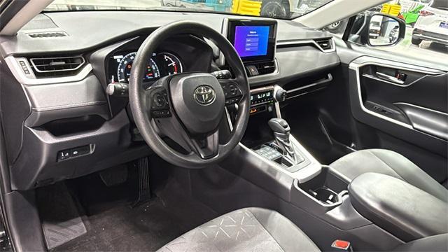 Photo of 2024 Midnight Black Metallic Toyota RAV4