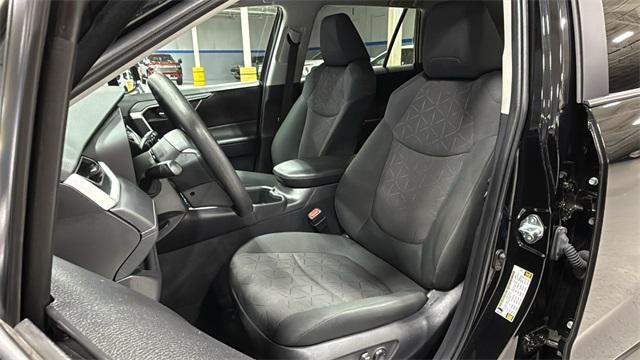 Photo of 2024 Midnight Black Metallic Toyota RAV4