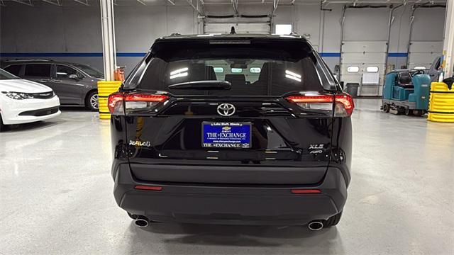 Photo of 2024 Midnight Black Metallic Toyota RAV4