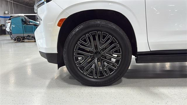 Photo of 2023 Iridescent Pearl Tricoat Chevrolet Tahoe
