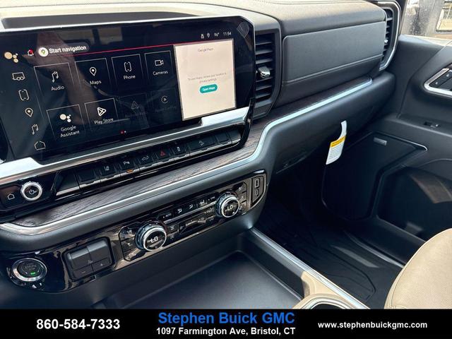Photo of 2025 Summit White GMC Sierra 2500