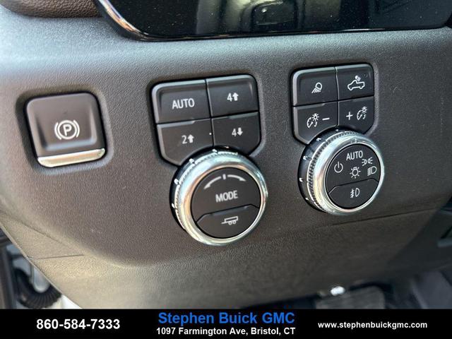 Photo of 2025 Summit White GMC Sierra 2500
