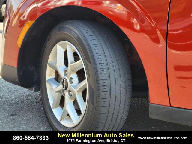 Photo of 2023 Mars Orange Kia Soul