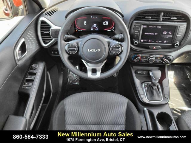 Photo of 2023 Mars Orange Kia Soul