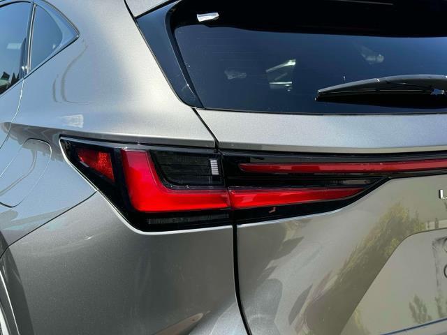 Photo of 2025 Atomic Silver Lexus NX 350