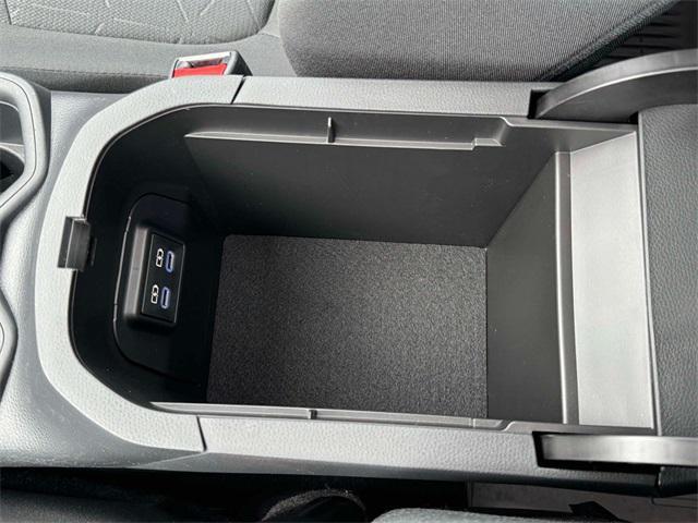 Photo of 2022 White Toyota RAV4