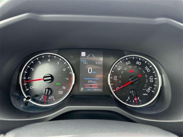 Photo of 2022 White Toyota RAV4