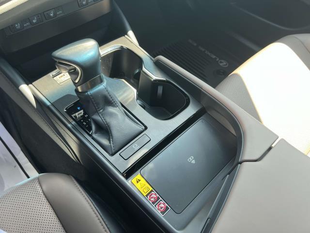Photo of 2024 Iridium Lexus ES 350