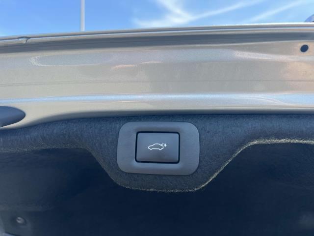 Photo of 2024 Iridium Lexus ES 350
