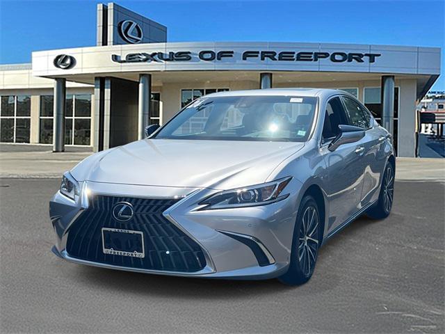 Photo of 2024 Iridium Lexus ES 350