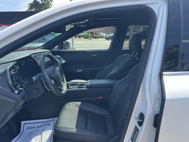 Photo of 2024 Eminent White Pearl Lexus RX 350