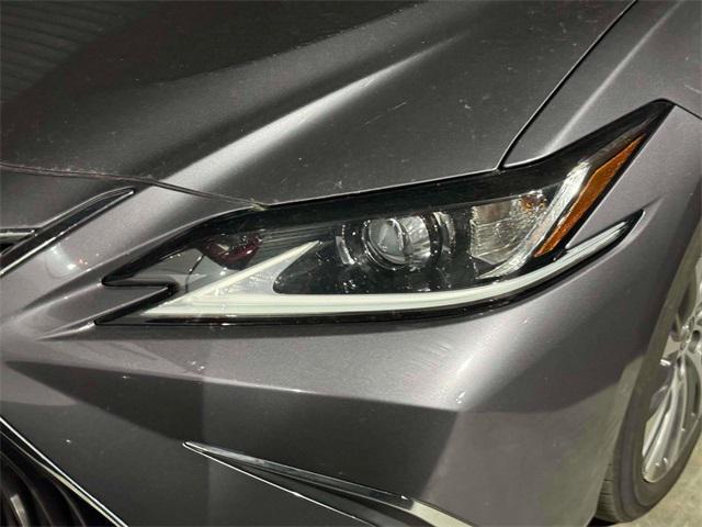 Photo of 2021 Nebula Gray Pearl Lexus ES 350